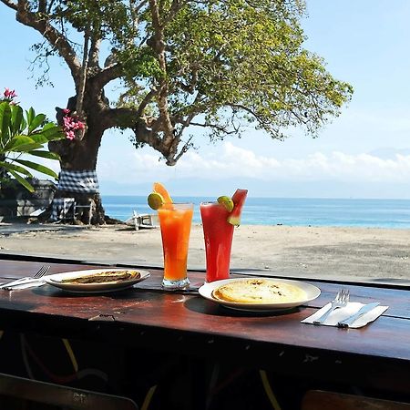 Maemae Beach House Hotel Nusa Penida Eksteriør billede