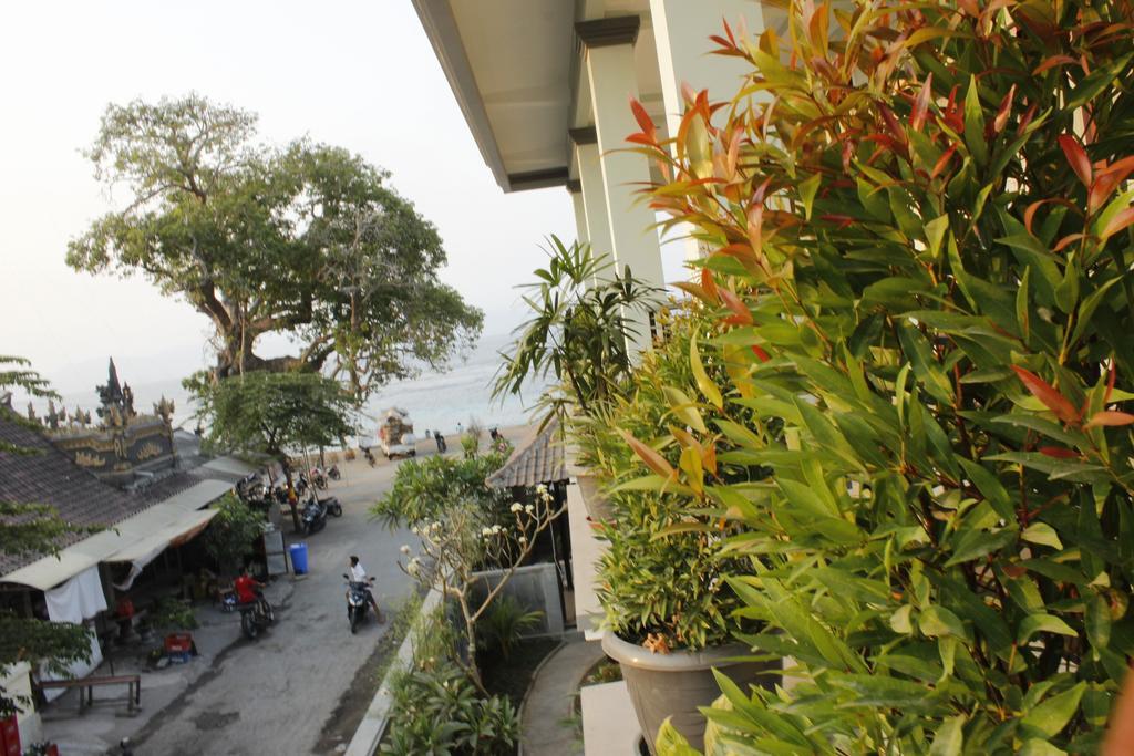 Maemae Beach House Hotel Nusa Penida Værelse billede